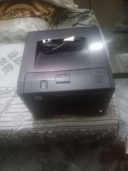 Hp printer in working  condition  with pinpack new Tonner 6