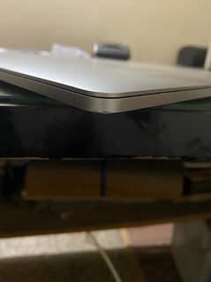 15 “ MacBook Pro 2016-17 with Touch Bar and 100% screen