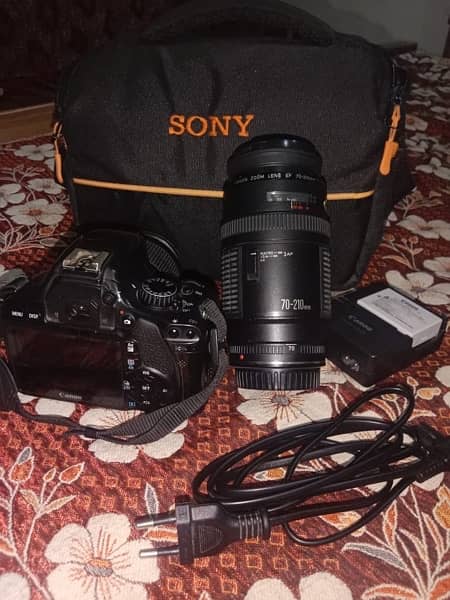 Canon EOS 550D DSLR Camera with 2 Lenses 1