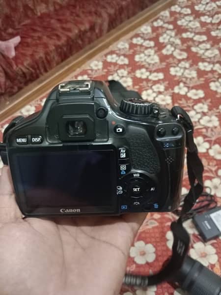 Canon EOS 550D DSLR Camera with 2 Lenses 6