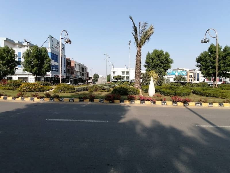 5 Marla Residential Plot Ideally Situated In Master City Housing Scheme 4