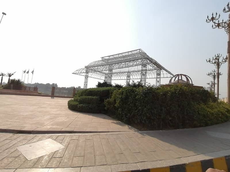 5 Marla Residential Plot Ideally Situated In Master City Housing Scheme 5