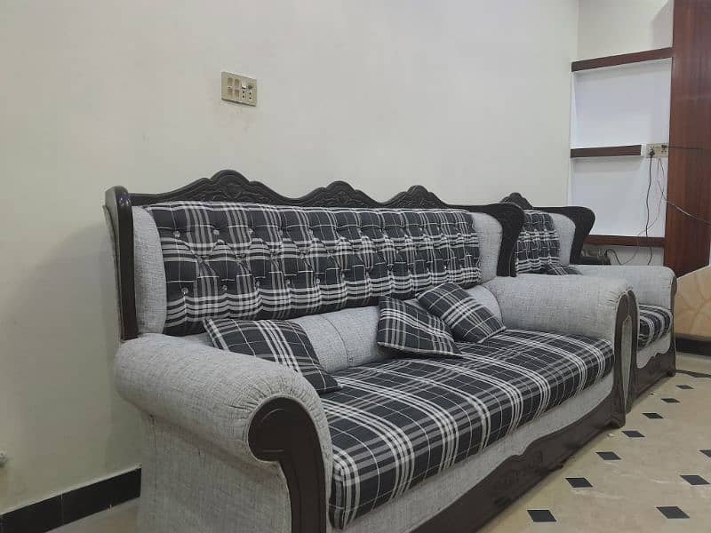 great sofa set 3-1-3-1 four sofas great condition slightly use likenew 4