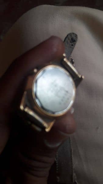 Gold fellid watches 6