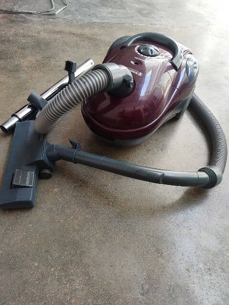 vacuum cleaner 1