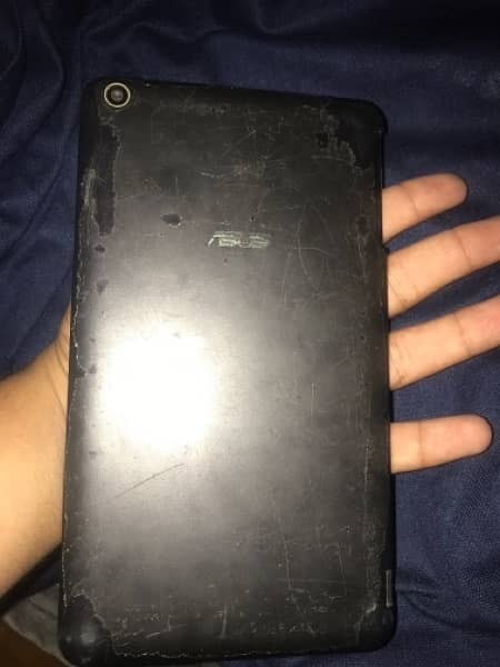 I am selling an asus  tablet for parts all ok only buttons problem 1