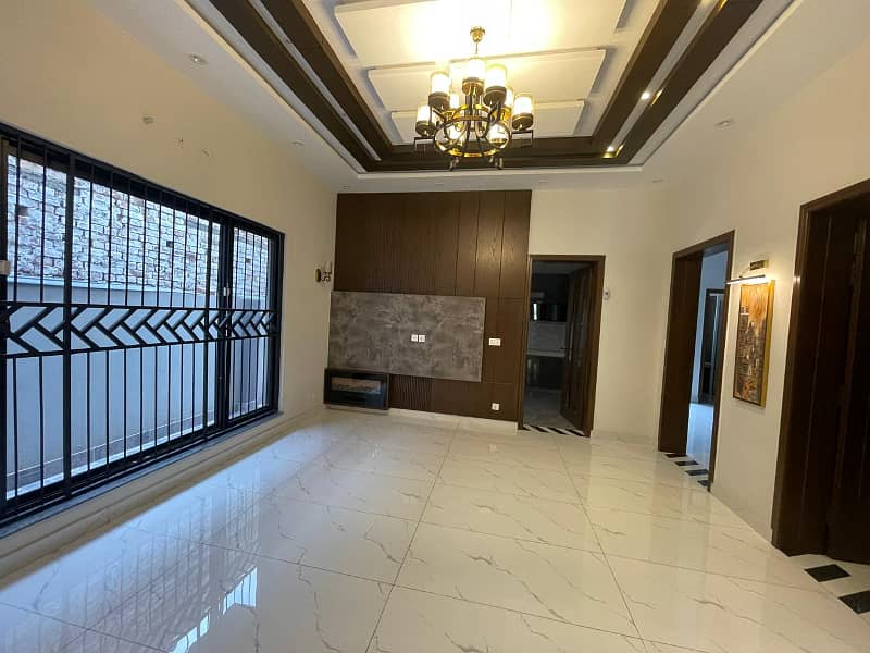10 Marla House Available For Rent In Gulbahar Block Sector C Bahria Town Lahore 1