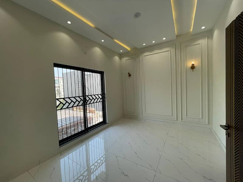 10 Marla House Available For Rent In Gulbahar Block Sector C Bahria Town Lahore 14