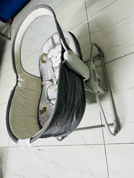 Mastela 4 in 1 bassinet 2