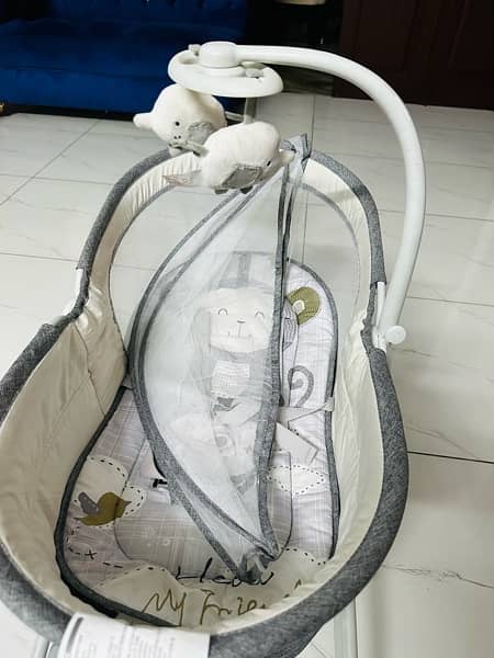 Mastela 4 in 1 bassinet 4