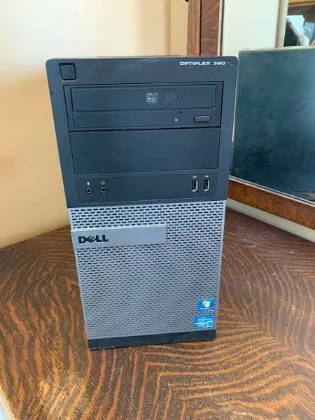 Dell tower Core i3 2nd generation 390 500 gb hardrive 0