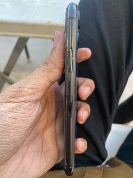 Iphone 11 Pro ( PTA Approved ] 2