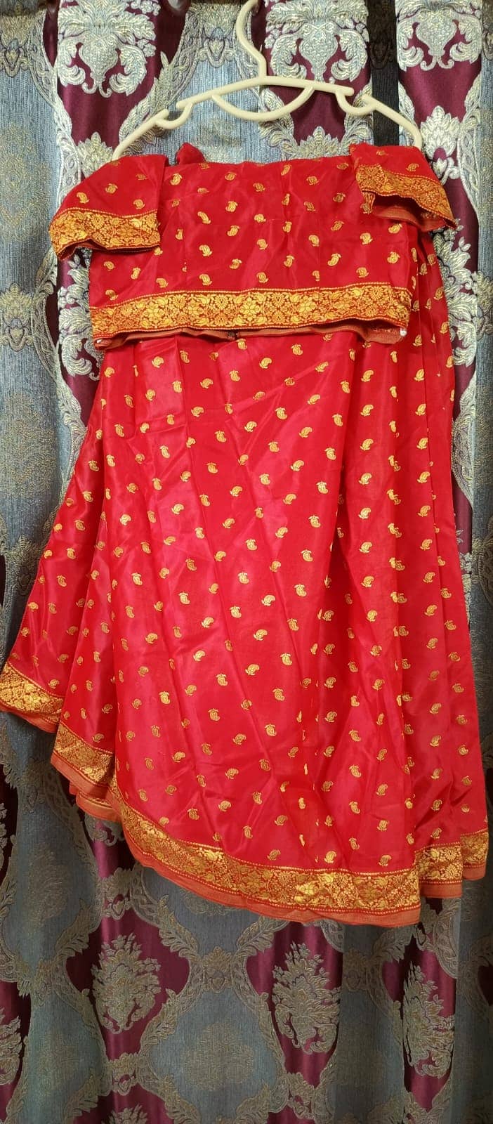 Slightly Used Fancy Ladies Dresses And Sarees 5