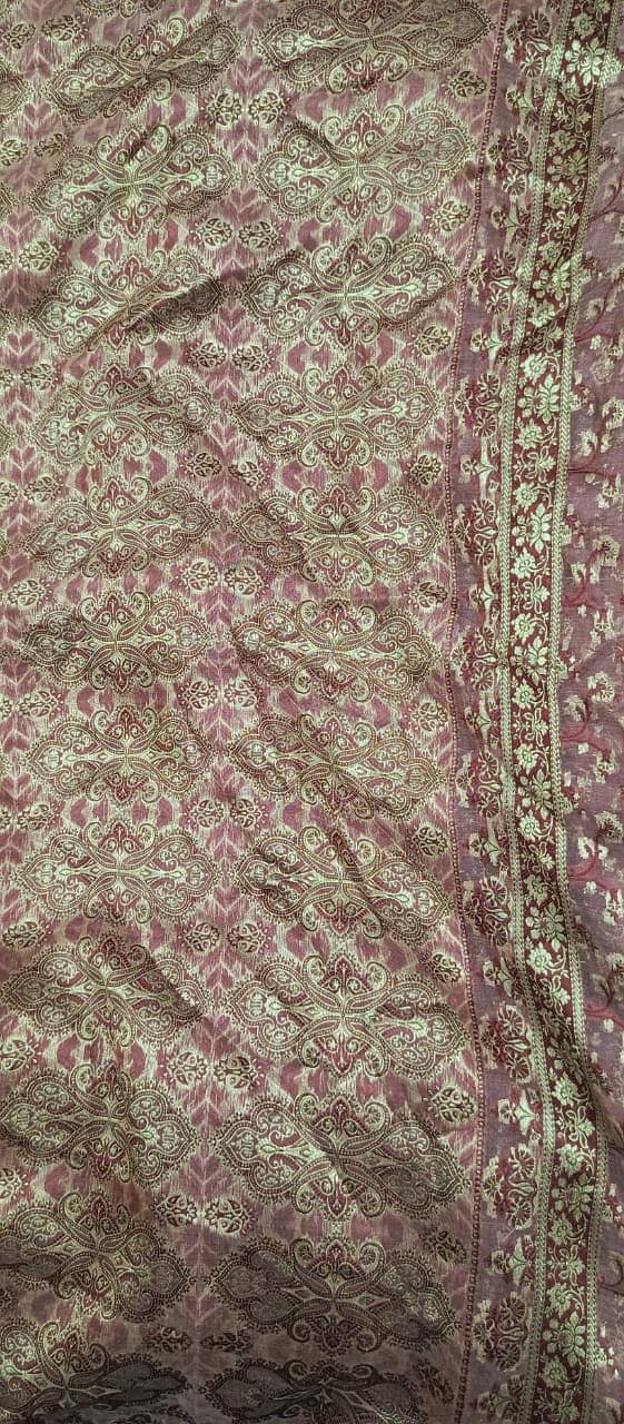 Slightly Used Fancy Ladies Dresses And Sarees 12