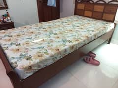USED WOODEN BEDS FOR SALE