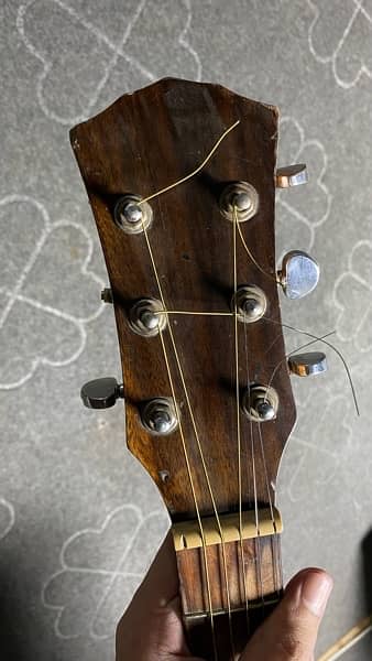 Fender Semi acoustic Guitar 8