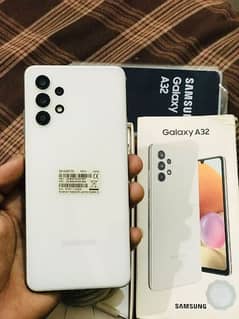 samsung a32 urgent for sale 03228821197