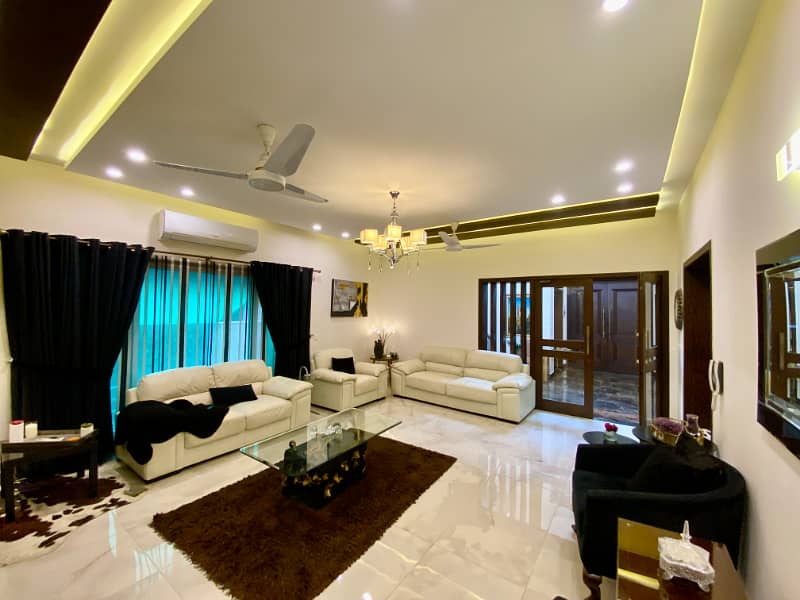 A Beautiful 1 Kanal Fully Furnished Luxury House Is Available For Rent In PHASE 6 DHA, Lahore. 0
