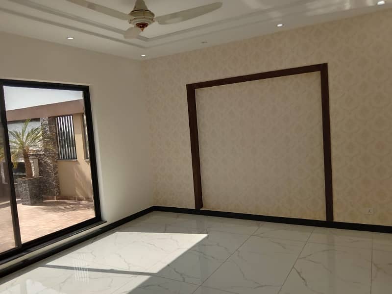 A Beautiful 1 Kanal House Is Available For Rent In PHASE 5 DHA, Lahore 3