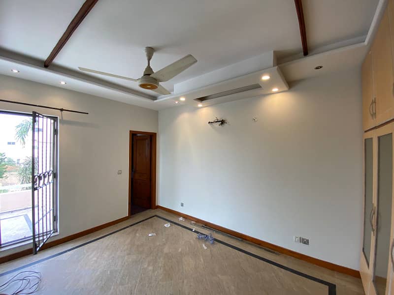 A Beautiful 10 Marla House Is Available For Rent In Phase 5 Dha Lahore 10
