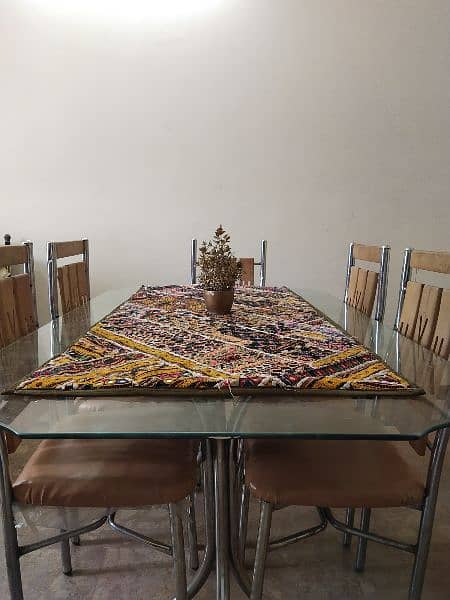 5 chairs Dining table for sale in good condition 6