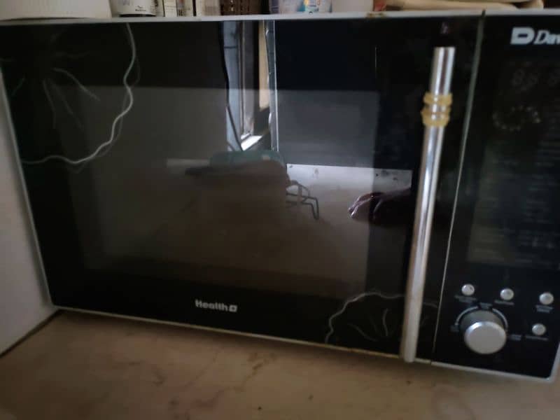 microwave oven 0