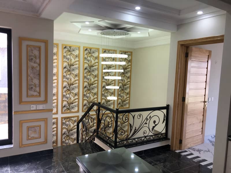 Very Elegant Brand new 10 marla House for sale in paragon society near to mosque and park 3