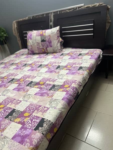 Selling Good Condition King Size Bed 2