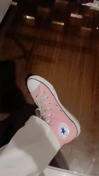 pink colour real converse 3