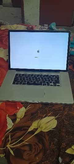 apple laptop.    condition 10 by 10