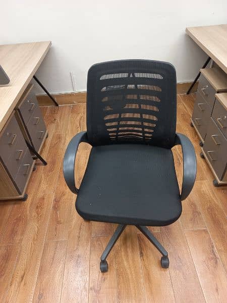 Office Chair / Revolving chair 5