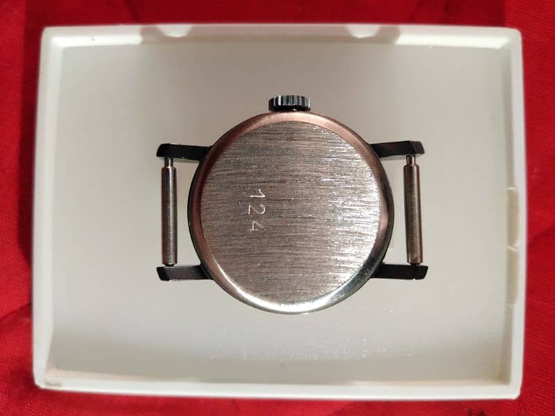 For Sale
#kyewatch
Unused #wristwatch women simple design dial Ray, 5