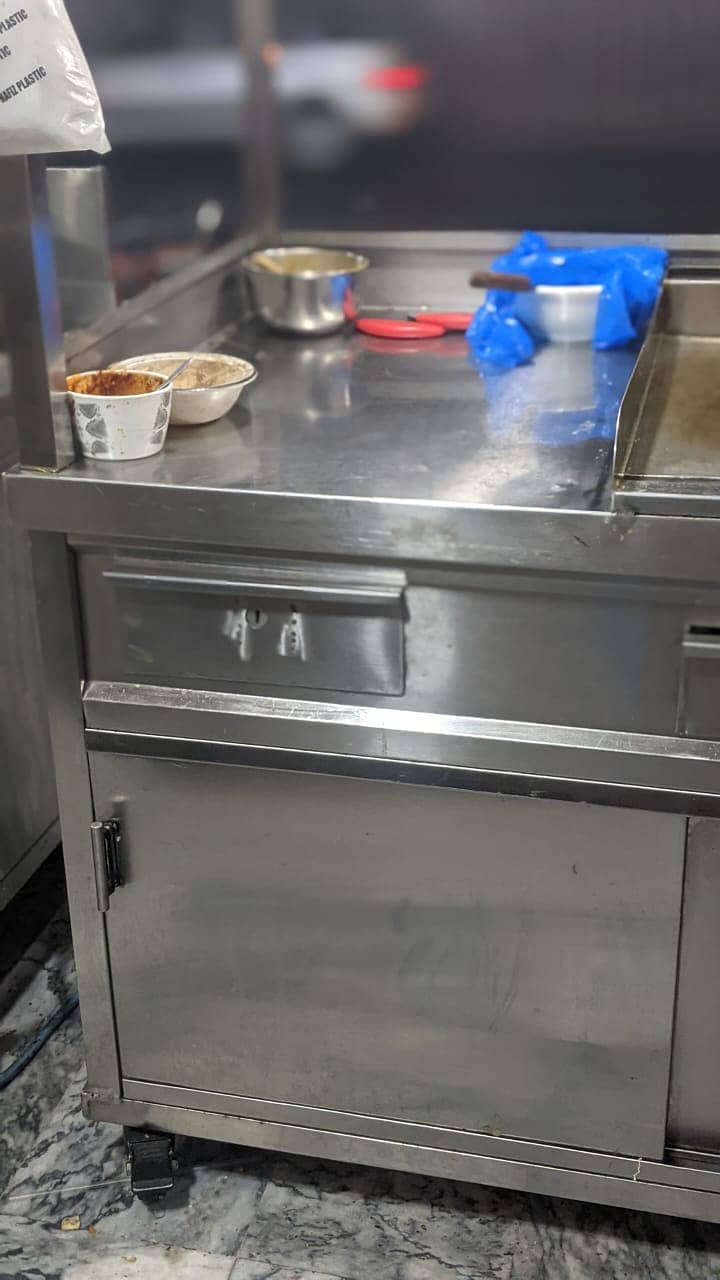 Hot plate Burger and Shawarma conuter for sale 3