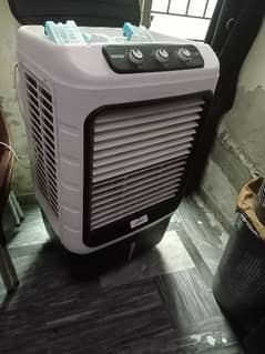 used royal cooling fan but new condition model 4700