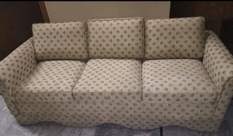 A Sofa Set 0