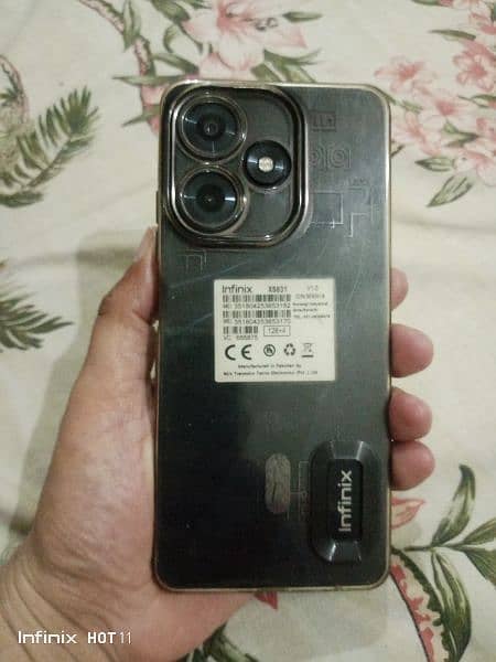 sell my infinix hot 30 10/10 condition 6