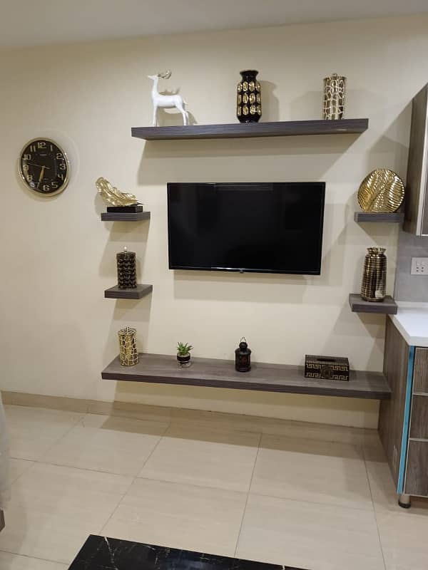 One badroom apartment available for rent daily basis in Bahria town 4