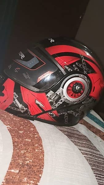 vector Helmet 1