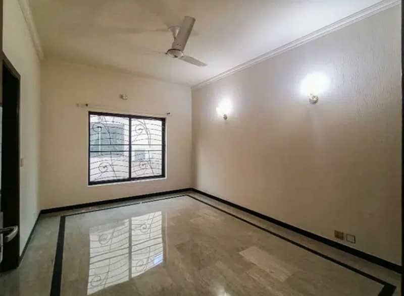 10 Marla Double Unit House For Rent In Punjab Coop Housing Society Lhr 6