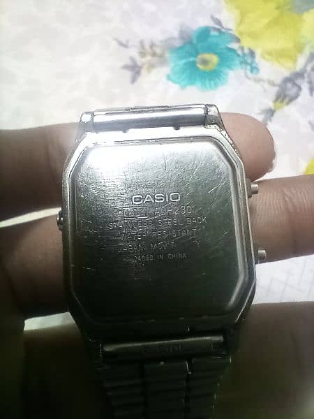 Antique Casio AQ-230 Watch 1