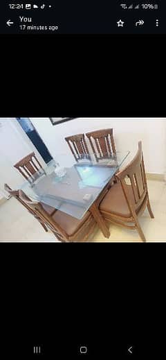 just 6 month use dining table urgent sale