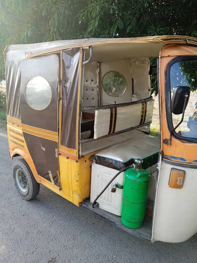 siwa 6 seater rickshaw auto rickshaw 2015-A 4