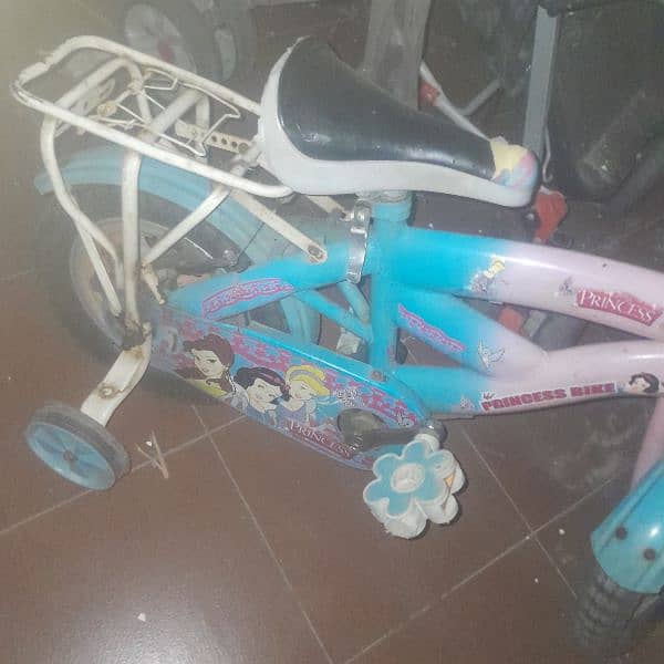 cycle  for sale age 4to 7 5