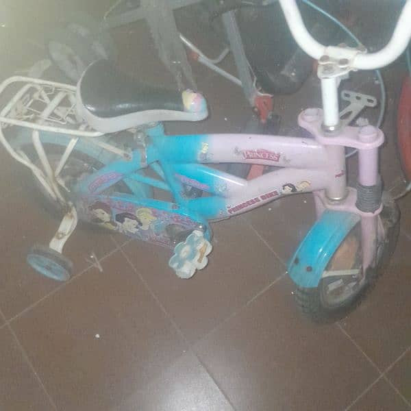 cycle  for sale age 4to 7 6