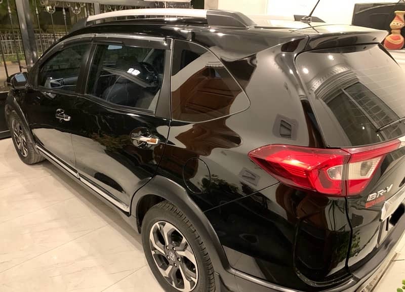 Honda Brv 2017 MODEL S PACKAGE UP FOR SALE IN SUPERB MINT CONDITION 9