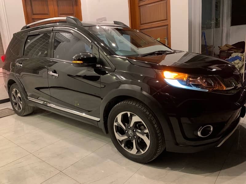 Honda Brv 2017 MODEL S PACKAGE UP FOR SALE IN SUPERB MINT CONDITION 2