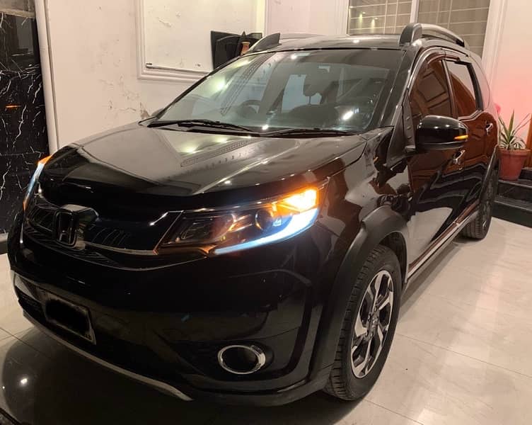 Honda Brv 2017 MODEL S PACKAGE UP FOR SALE IN SUPERB MINT CONDITION 3