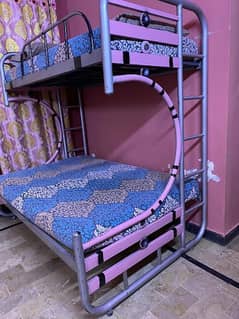 1 and 2 floor bed