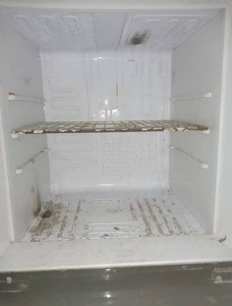 Medium size Refrigerator for sale(one time repairable) 5