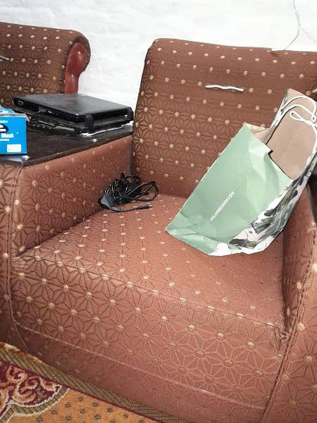 5 seetar sofa set bilkul new condition urgent sale 3
